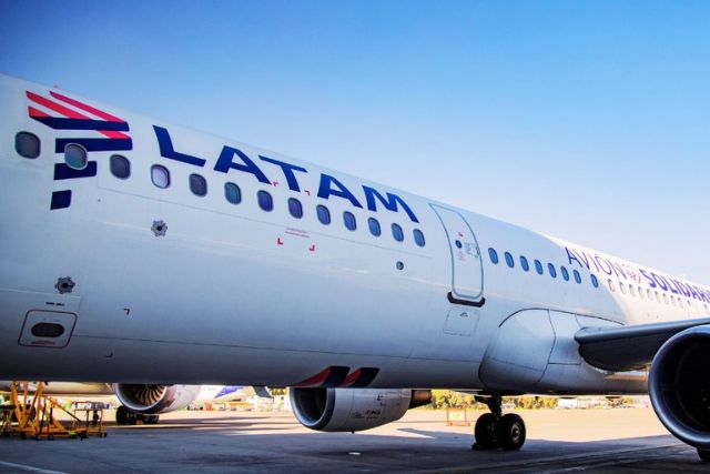 LATAM Airlines customer service